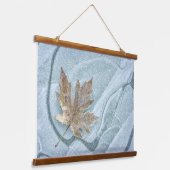 Tapisserie Suspendue Feuille d'érable congelée sur glace (Angulaire)