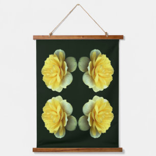 Tapisserie Suspendue Fleur de rose jaune dans miroir de fleurs Abstrait