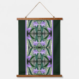 Tapisserie Suspendue Fleurs Lys violettes délicates Abstraites