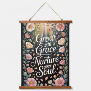 Tapisserie Suspendue Flore Rayonnante Croissance Avec Citation Grace