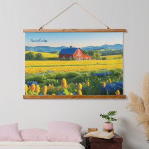 Tapisserie Suspendue Grange rouge et collines ondoyantes
