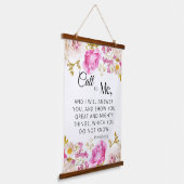 Tapisserie Suspendue Jeremiah 33:3 Appel à moi Pink Floral Scripture (Angulaire)
