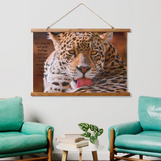 Tapisserie Suspendue Leopard nettoie ses pattes (Salon)