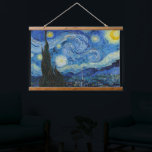 Tapisserie Suspendue Nuit étoilée | Vincent van Gogh<br><div class="desc">Starry Night (1889) de l'artiste néerlandais Vincent Van Gogh. L'oeuvre originale est une huile sur toile représentant un ciel nocturne post-impressionniste énergique dans des tons moody bleu et jaune. Utilisez les outils de conception pour ajouter du texte personnalisé ou personnaliser l'image.</div>