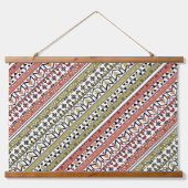 Tapisserie Suspendue Ornement ethnique géométrique olive et marron (Devant)