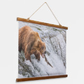 Tapisserie Suspendue Ours brun attrape saumon rouge (Angulaire)