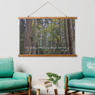 Tapisserie Suspendue Paysage forestier avec citation de John Muir