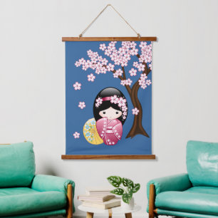 Tapisserie Suspendue Poupée Kokeshi de printemps - Geisha japonaise mig
