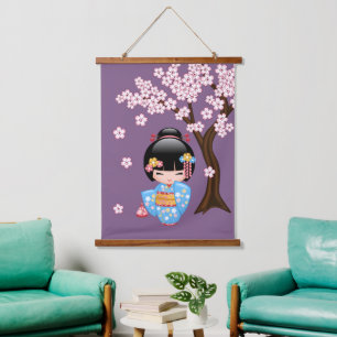 Tapisserie Suspendue Poupée Maiko Kokeshi - Blue Kimono Geisha Girl