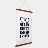 Tapisserie Suspendue Sale Nerdy Enked et Curvy (Angulaire)