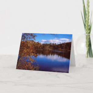 Tarn Hows op een herfst-dag Cumbria Enland Bedankkaart