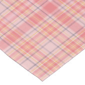 Tartan geplakt in roze, perzikkleurig, geel, zwart tafelkleed (Gekanteld)