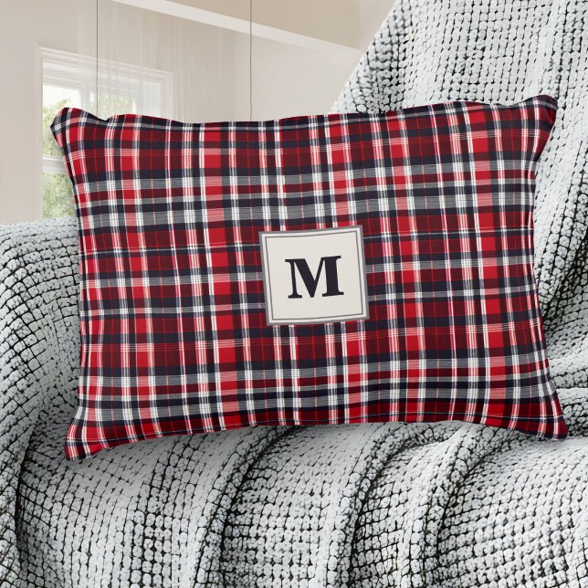 Tartan Pattern Red Plaid Christmas Monogrammed Accent Kussen (A stylish monogrammed pillow, with tartan plaid pattern in red, gray and white)