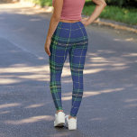 Tartan rustique bleu vert plaid<br><div class="desc">Améliorez votre garde-robe d'hiver traditionnelle avec ces leggings audacieux, plus foncés et de qualité avec motif écossais bleu vert. Idéal pour les vacances et parfait pour toutes les activités hivernales, l'entraînement ou les séances d'entraînement.</div>