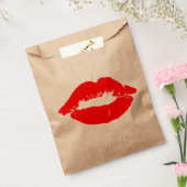 TASJES VOOR AFGESTUDERDENPARTY ROOD GELAKTE LIPPEN BEDANKZAKJE (Gezegeld)