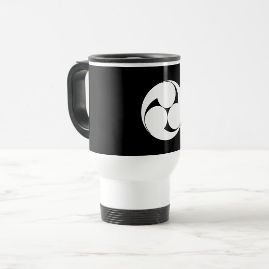 Tasse (Devant gauche)