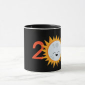 Tasse 2017 d'éclipse solaire de total de lune (Centre)