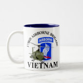 Tasse 2 Couleurs 173RD Le Vietnam aéroporté (Gauche)