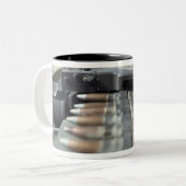 Tasse 2 Couleurs 50 obus de mitrailleuse de calibre (Devant gauche)