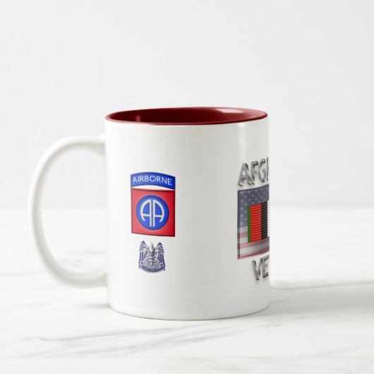 Tasse 2 Couleurs 82e division aérienne Vétéran afghan (Gauche)