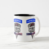 Tasse 2 Couleurs 82e division aéroportée (Devant droit)