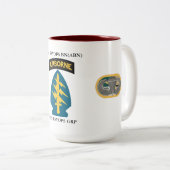 TASSE 2 COULEURS 8E GROUPE PSYOPS BN(ABN) 4E GROUPE PSYOPS  (Devant droit)
