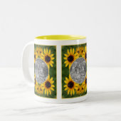 Tasse 2 Couleurs Abeille Sur Black Eyed Susan Flower Ajouter votre (Devant gauche)