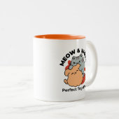 Tasse 2 Couleurs Adorable chat et chien Hug - Meow & Woof Design (Devant droit)