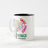 Tasse 2 Couleurs Aider les petites mains à faire de grandes choses (Devant gauche)