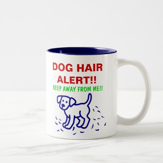 Tasse 2 Couleurs ALERTE DE CHEVEUX DE CHIEN -- Labrador (Droit)