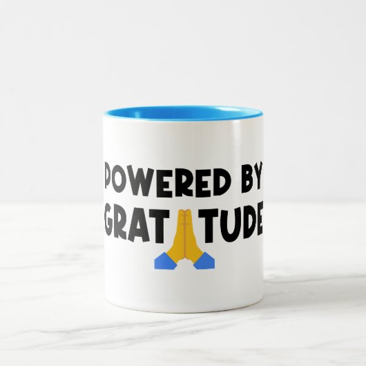 Tasse 2 Couleurs Alimenté par la gratitude (Centre)