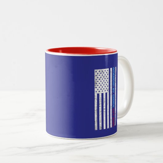 Tasse 2 Couleurs American By Choice Est.2025 (Devant droit)