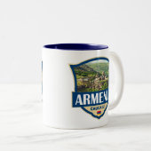 Tasse 2 Couleurs Armenia Illustration Retro Badge (Devant droit)