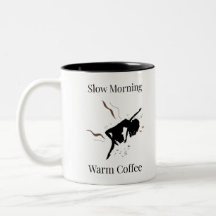 Tasse 2 Couleurs Art de silhouette de café chaud du matin lent