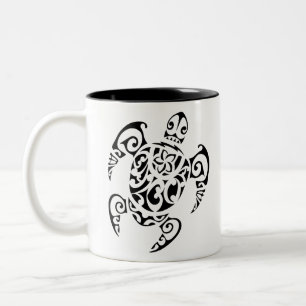Tasse 2 Couleurs Art de tatouage maori polynésien de tortues marine