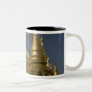 Tasse 2 Couleurs Asie, Myanmar, Yangon. Stupa doré de Shwedagon