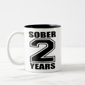 Tasse 2 Couleurs Assagissez 2 ans de noir sur le blanc