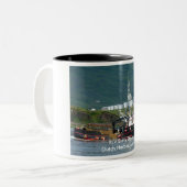 Tasse 2 Couleurs Aube tôt, bateau de crabe dans le port (Devant gauche)