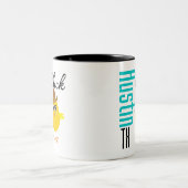 Tasse 2 Couleurs Austin TX Chick-2 (Centre)