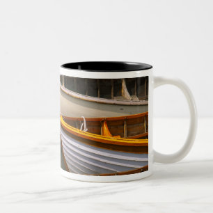 Tasse 2 Couleurs Bateaux aux couleurs vives au Wooden Boat Center