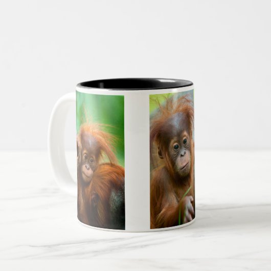 Tasse 2 Couleurs Bébé Orangutan, face à face (Devant gauche)