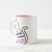 Tasse 2 Couleurs Behind every strong woman (Devant gauche)