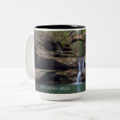 Tasse 2 Couleurs Belle Hocking Hills Cascade Iconique (Devant gauche)