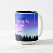 Tasse 2 Couleurs Besoin De Café Drôle Dire (Devant droit)