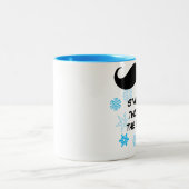 Tasse 2 Couleurs Bizarre dans la neige (Centre)