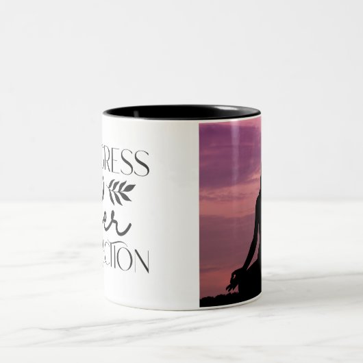 Tasse 2 Couleurs Boho Progrès sur la perfection Yoga (Centre)