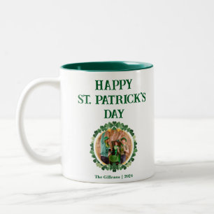 Tasse 2 Couleurs Bonne photo de la famille Shamrock Jour de la Sain