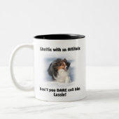 Tasse 2 Couleurs Bouche d'attitude de Sheltie (Gauche)