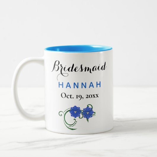 Tasse 2 Couleurs Bridesmaid Typographie moderne Fleurs bleues Maria (Gauche)