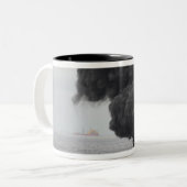 Tasse 2 Couleurs Brûlures d'huile concentrée rassemblées (Devant gauche)